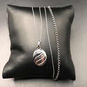 Elegant 925 Sterling Silver Oval Swirl Wave Pendant Necklace size 20” adjustable